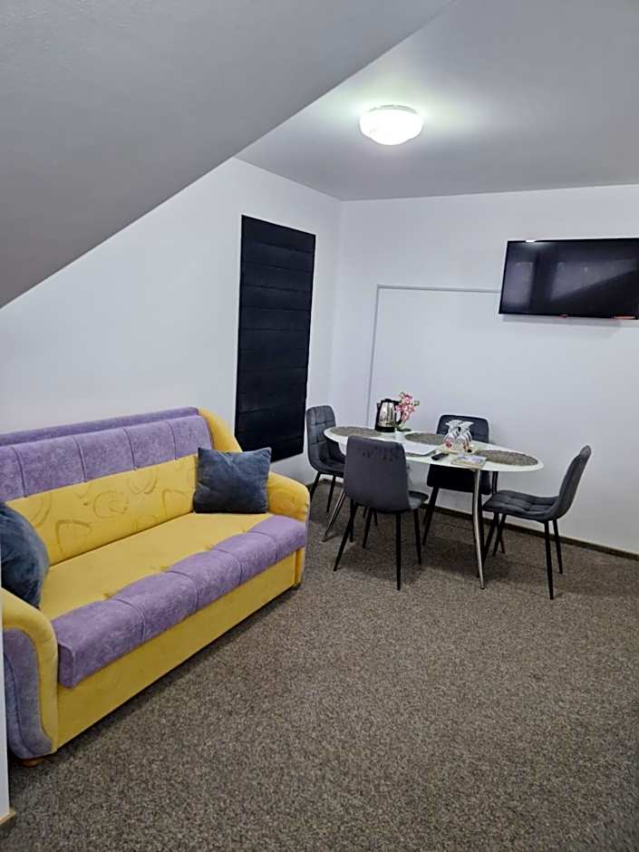 Photo 1 of 9 of Deluxe Apartment