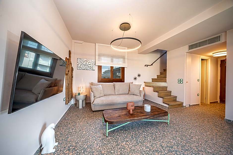 Pink Panther Maisonette Suite