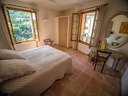 Auberge De Tourrettes