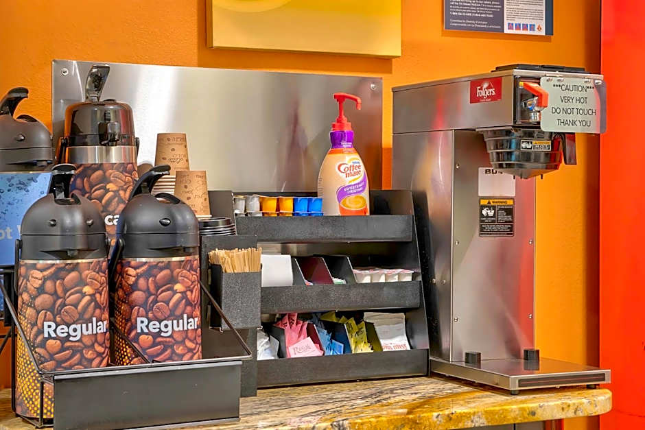 Motel 6 Eagle Pass Lakeside