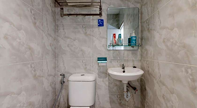 Sans Hotel La Vida Malang