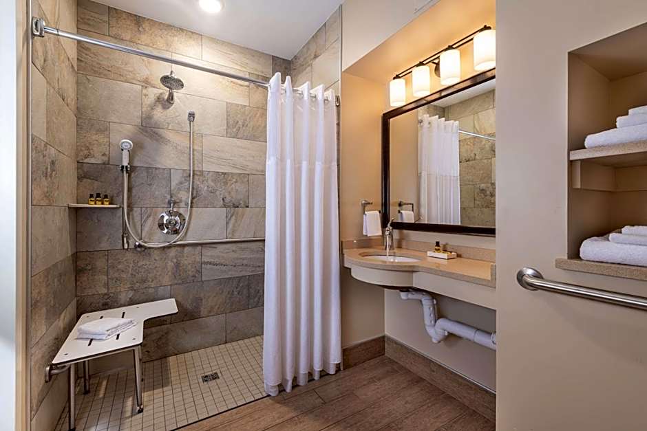 Best Western Plus Waterbury - Stowe