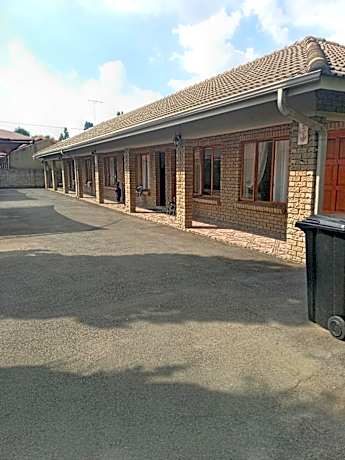 LENS GUEST HOUSE