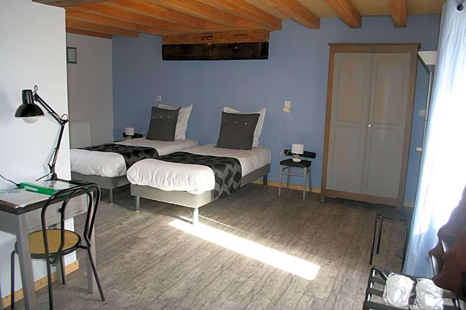 2 Beds — 35 fotoğraftan 1. fotoğraf