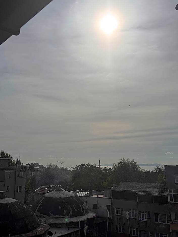 Gür Royal Suit Aparts