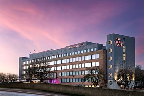 Crowne Plaza London Ealing By IHG