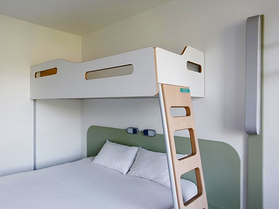 ibis budget Pau Lescar