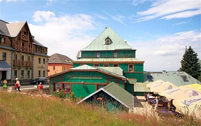 Hotel Zelený Dům