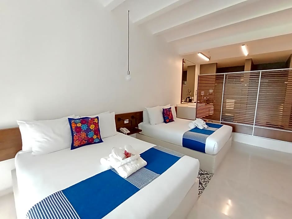 Huayacán Cuernavaca Curamoria Collection