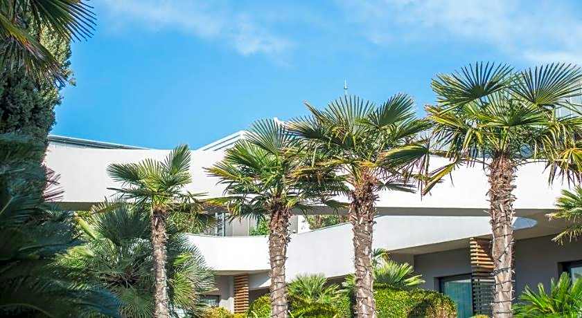 DoubleTree by Hilton Hotel Izmir Airport