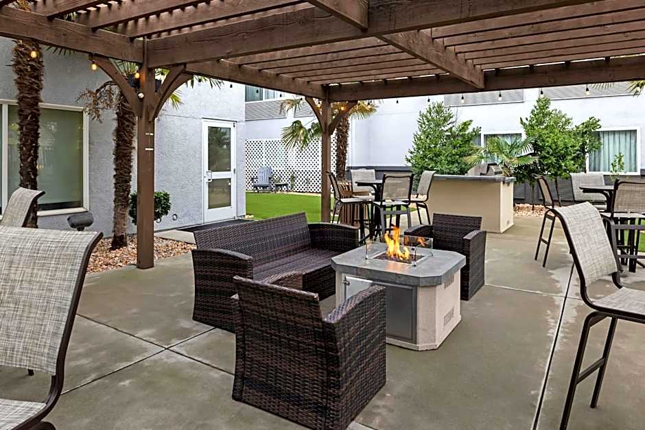 Courtyard by Marriott Sacramento Cal Expo