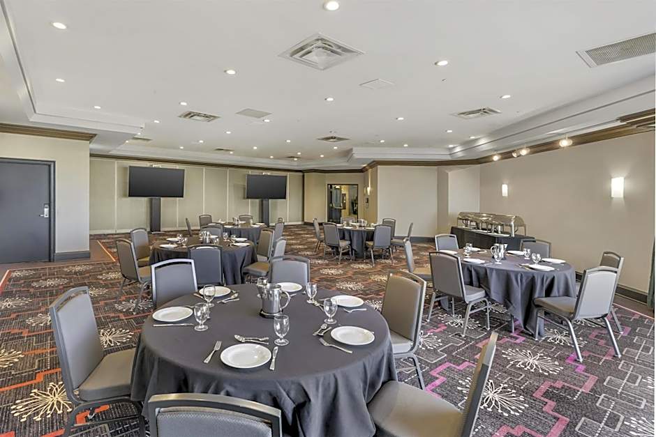 Best Western Plus Waterfront Hotel