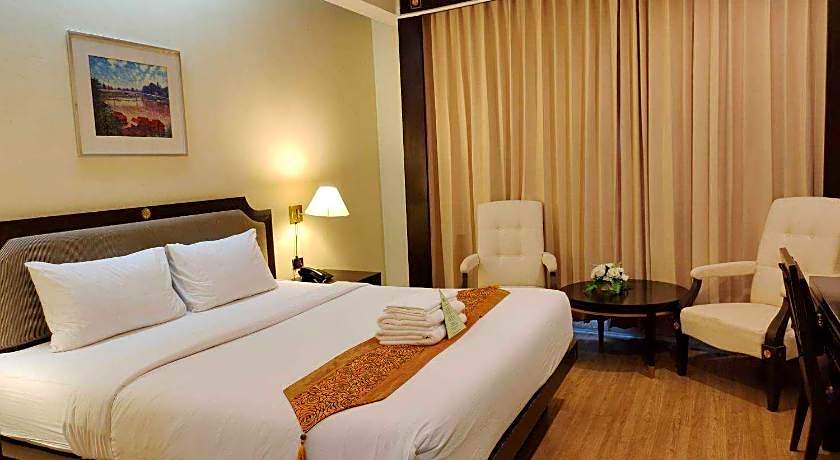 Wangchan Riverview Hotel