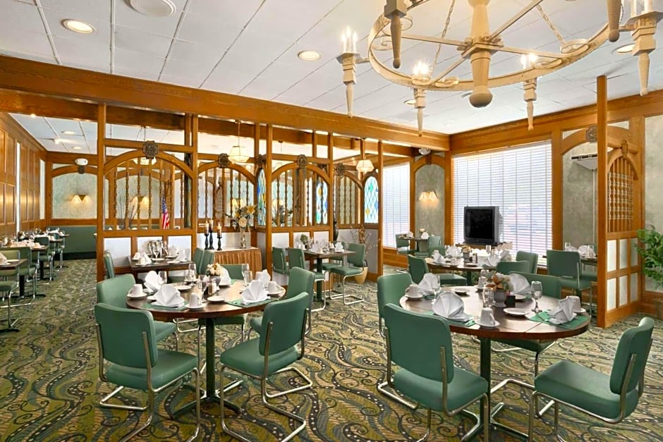 Ramada Washington – Washington, PA