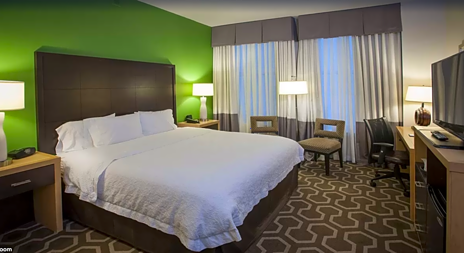 Hampton Inn By Hilton New Orleans-Downtown