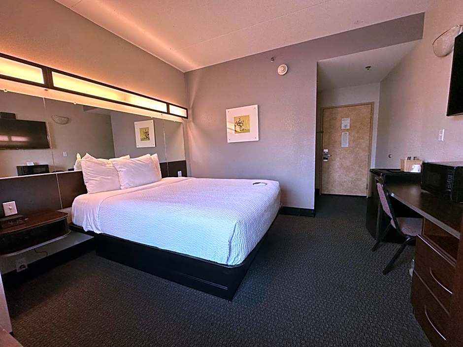 Microtel Inn & Suites by Wyndham Quincy Downtown/River Area