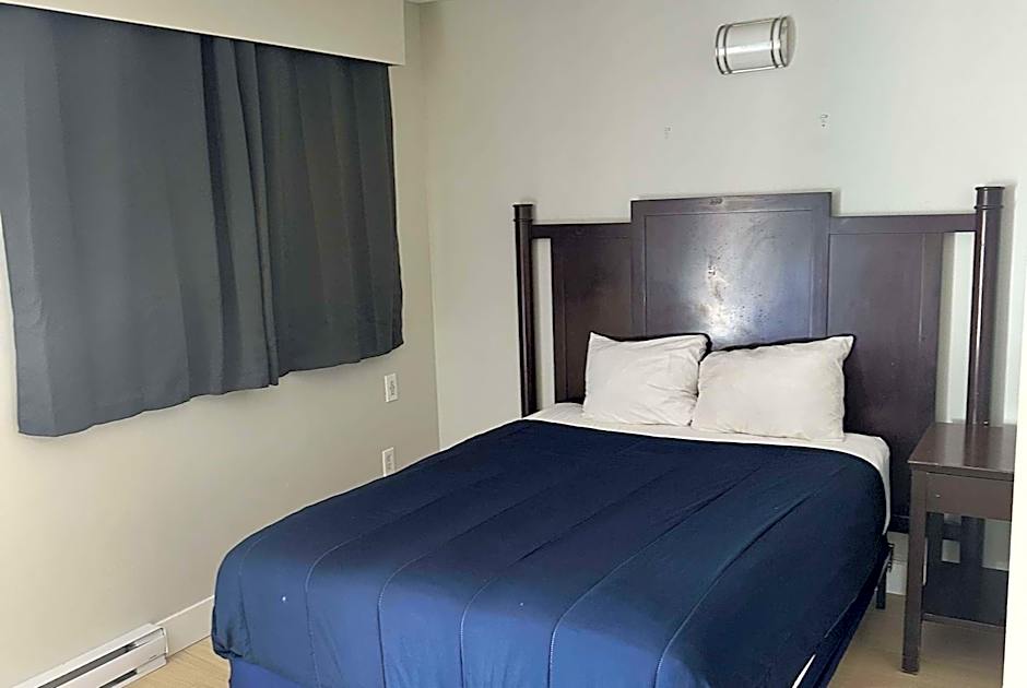 Travelodge by Wyndham Langley City
