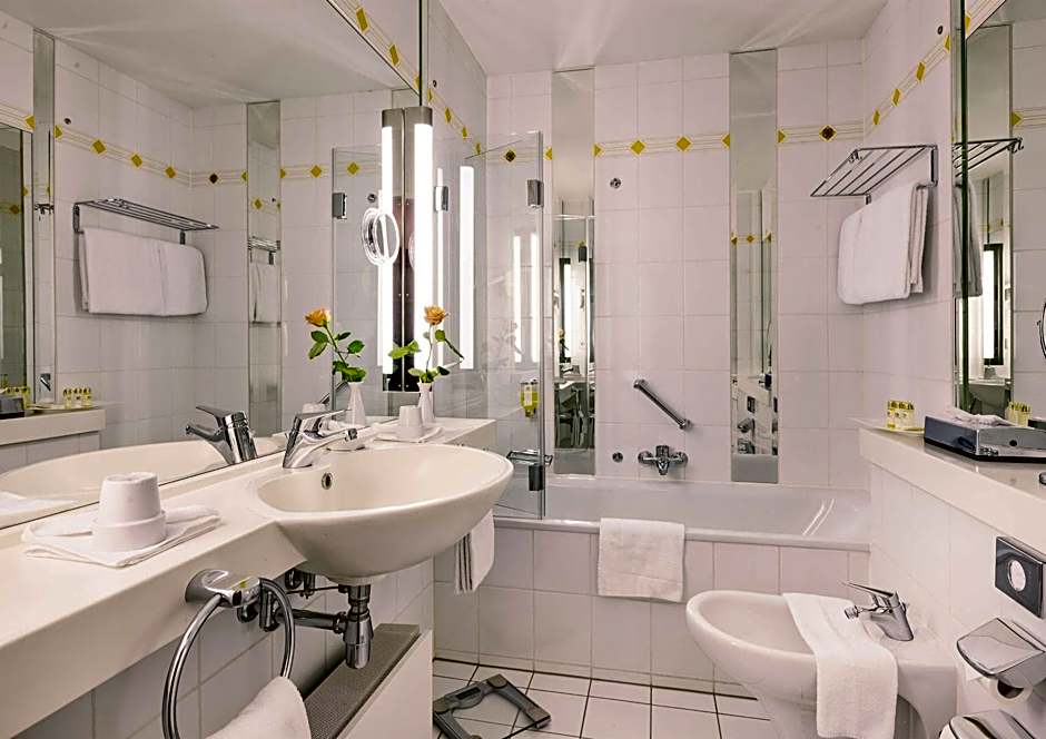 Best Western Premier Grand Hotel Russischer Hof