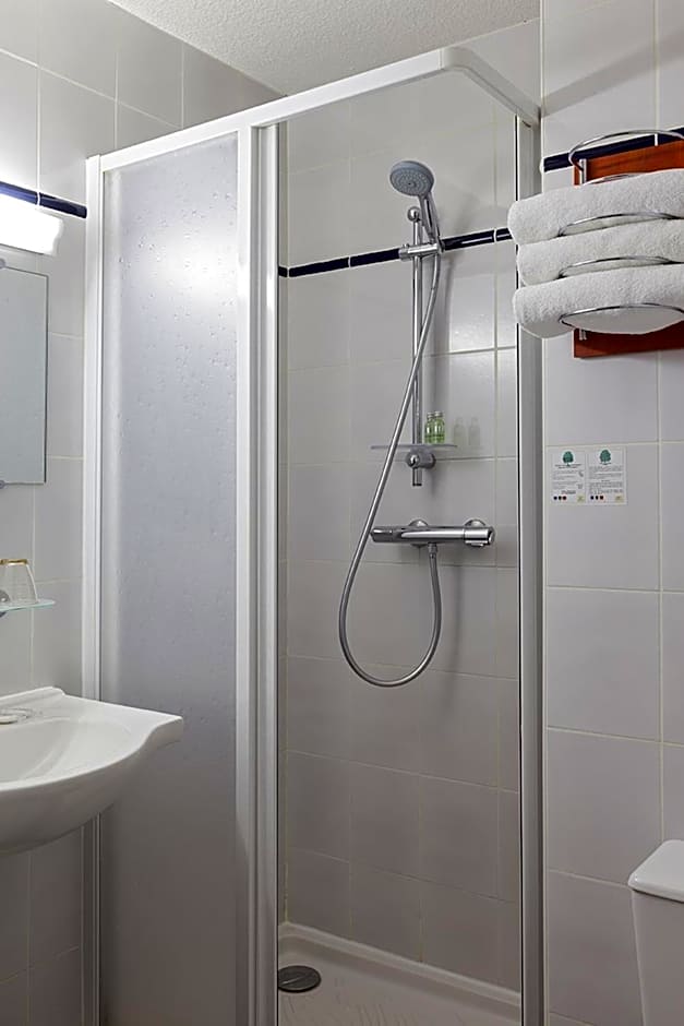 Sky Hotel Goussainville Charles de Gaulle
