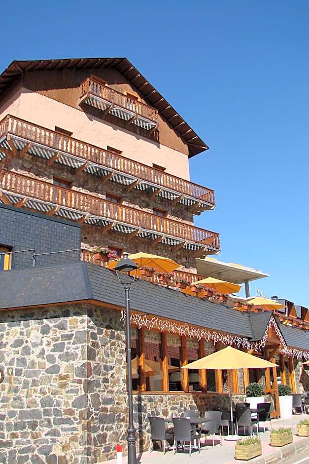 Photo 1 of 24 of Hotel Solineu