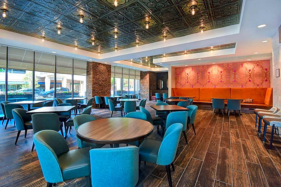 Home2 Suites by Hilton Kalamazoo Downtown, MI