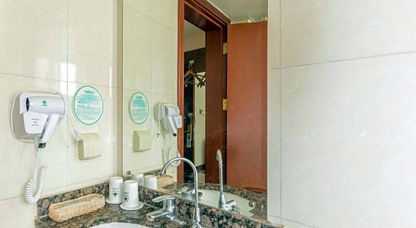 GreenTree Inn Shandong Rizhao University City Express Hotel