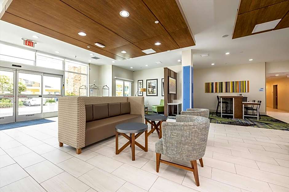 Holiday Inn Express & Suites - San Jose Silicon Valley By IHG