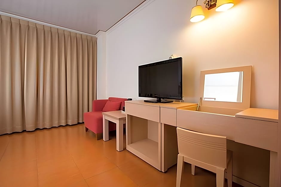 prince hot spring hotel