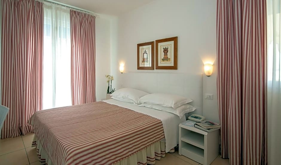Hotel Plaza Esplanade