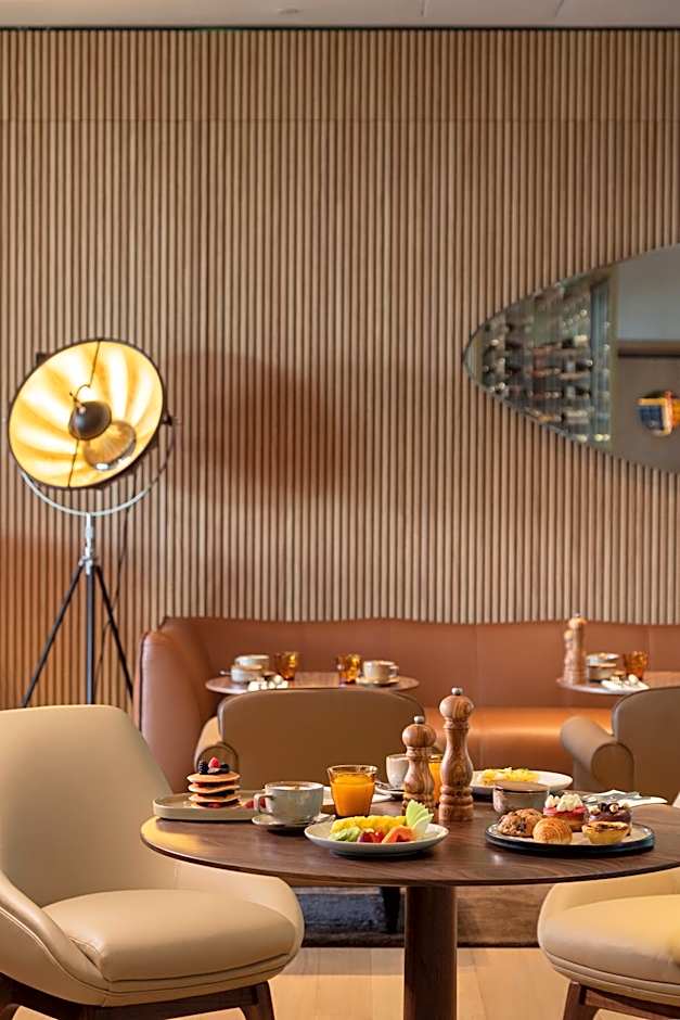 EVOLUTION Cascais-Estoril Hotel