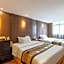 Xiaowu Hotel (Yide Road Metro Station)