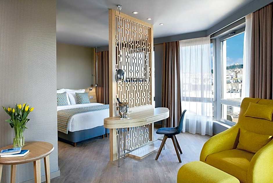 Wyndham Grand Athens