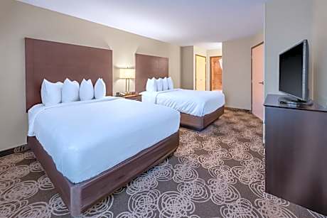 Queen Room with Two Queen Beds and Sofa Bed - Disability Access