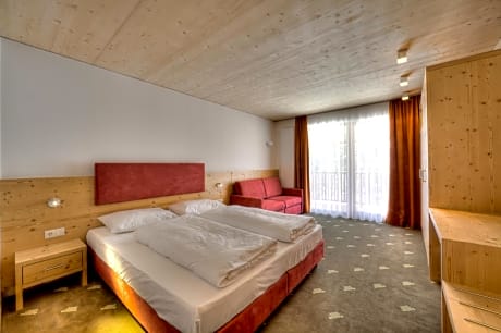 Comfort Double or Twin Room