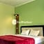 Pondok Mesari RedPartner Near Legian Beach