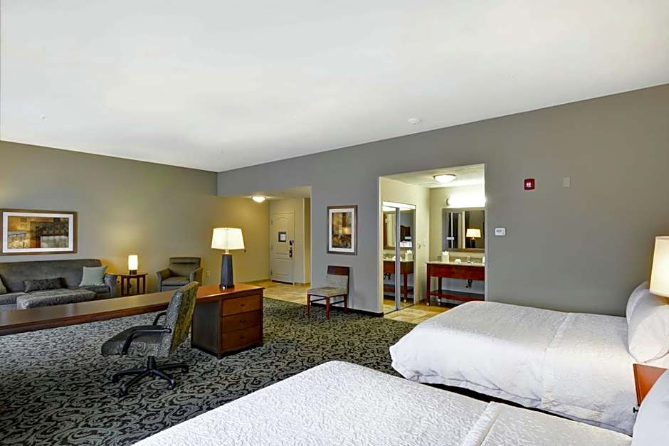 Hampton Inn By Hilton and Suites New Hartford/Utica