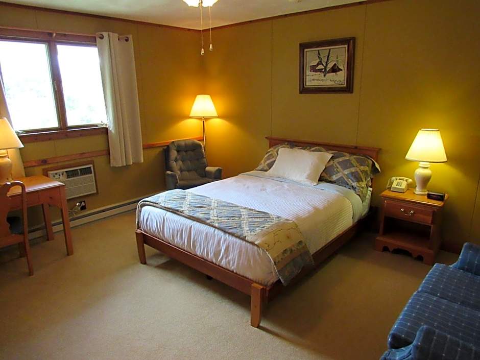Photo 1 of 4 of Superior 1 Queen Bed