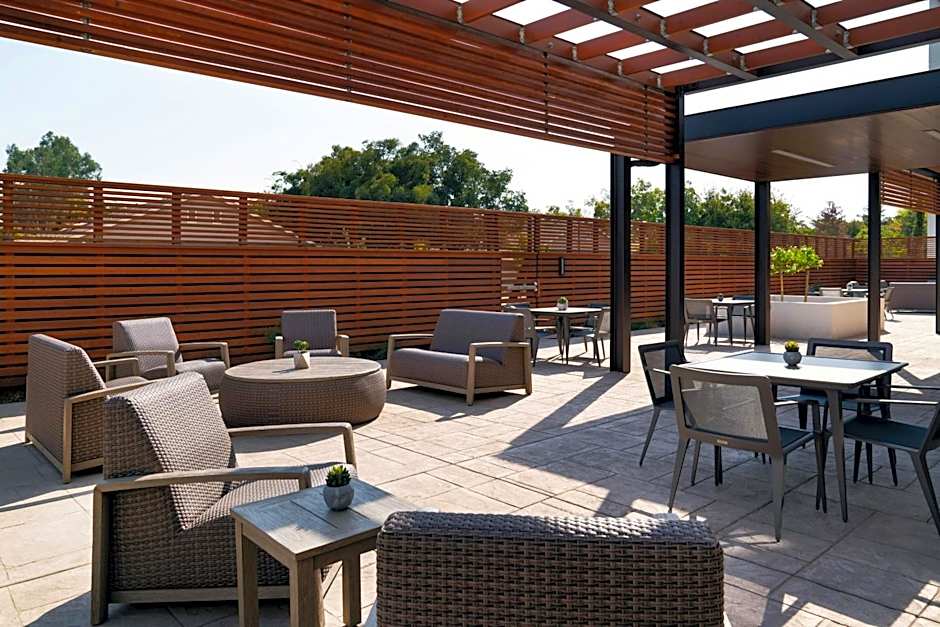 Courtyard by Marriott Fresno Clovis