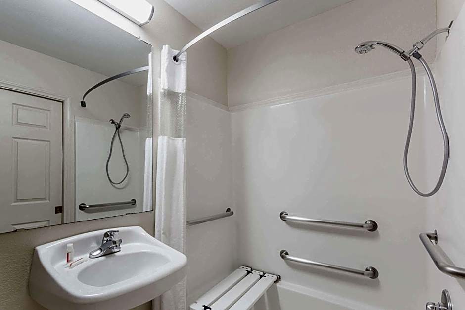 Knights Inn - Franklin Ave Waco