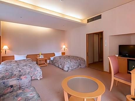 Japanese Suite with Open-Air Bath