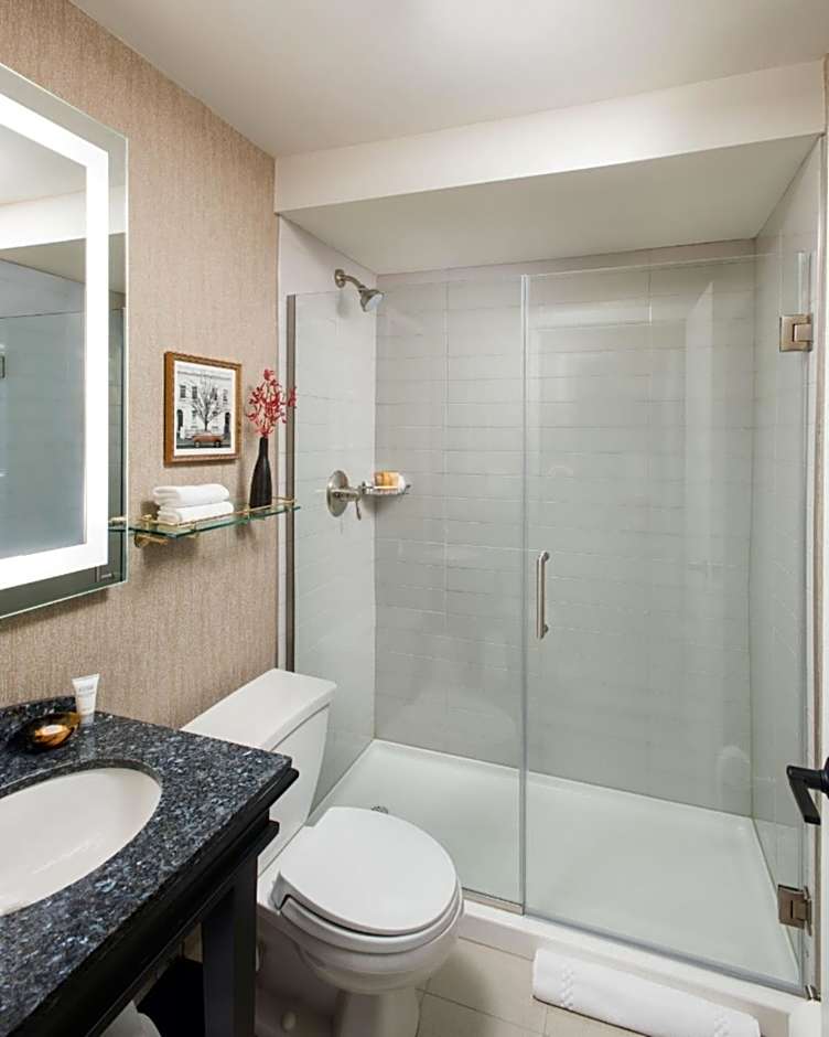 Claridge House Chicago, Tapestry Collection by Hilton