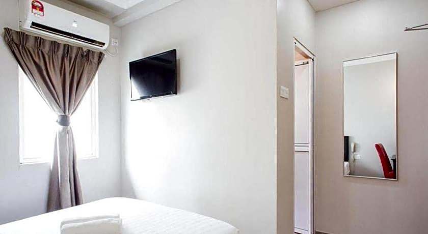 Moment Hotel
