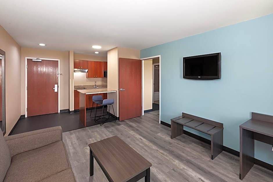 Super 8 by Wyndham Lubbock West