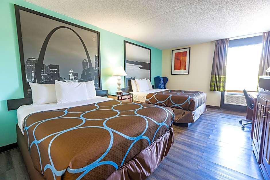 Super 8 by Wyndham Branson/Andy Williams Theatre