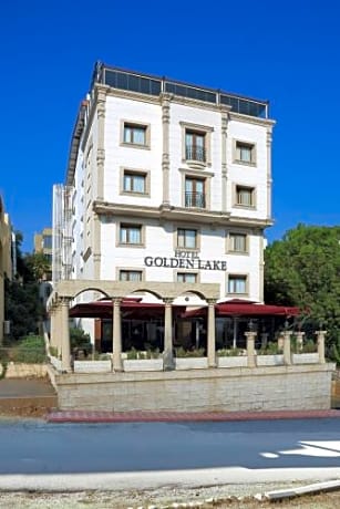 Golden Lake Hotel