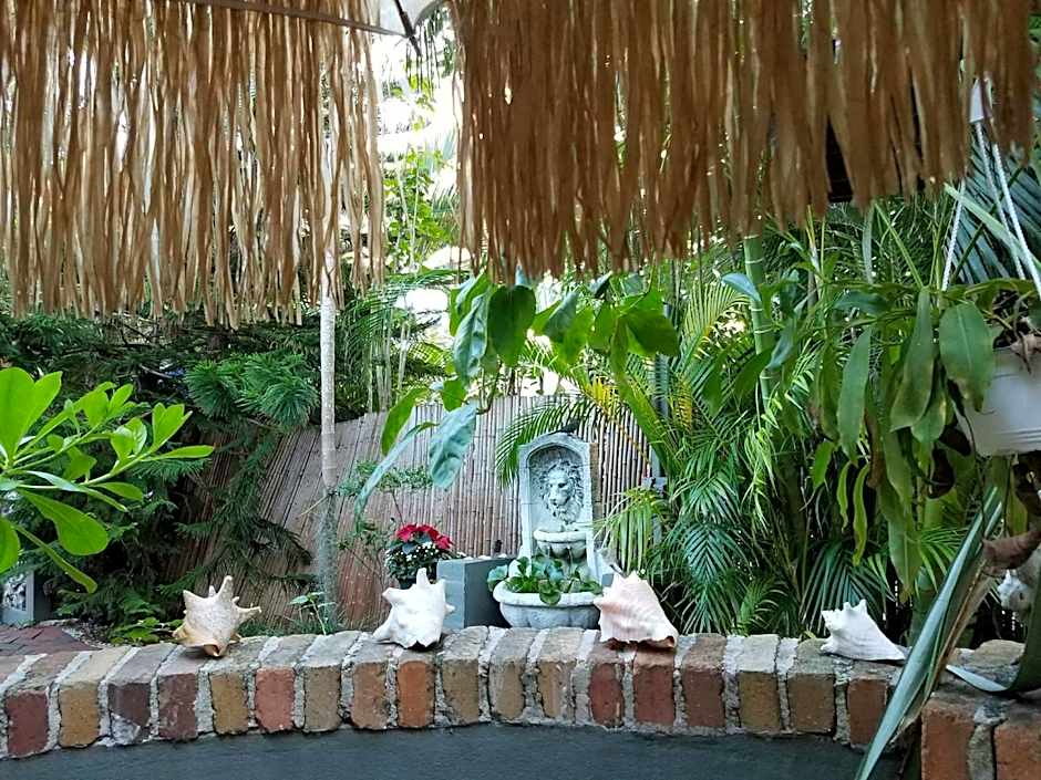 Suite Dreams Inn by the Beach