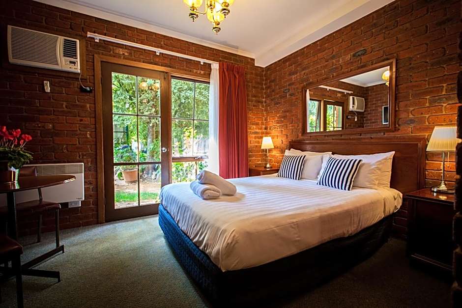 Photo 1 of 6 of Standard 1 Queen Bed