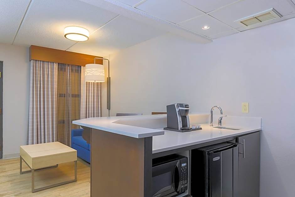 Holiday Inn Express Milwaukee - West Medical Center By IHG