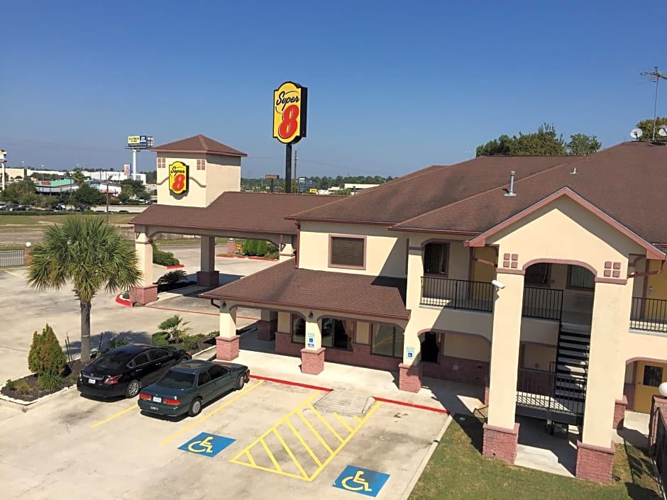 Super 8 by Wyndham Humble/Fm 1960/Hwy 59