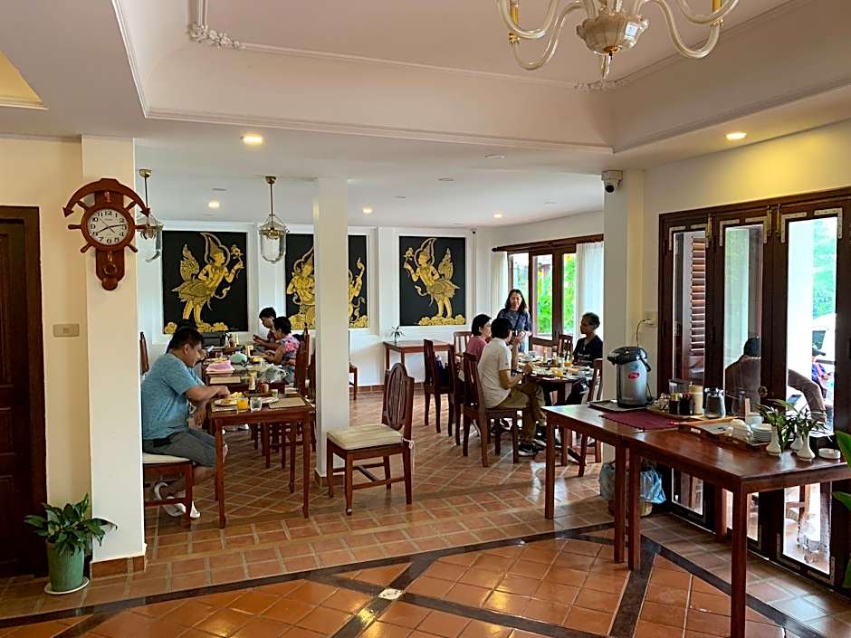 Villa Deux Rivieres Hotel